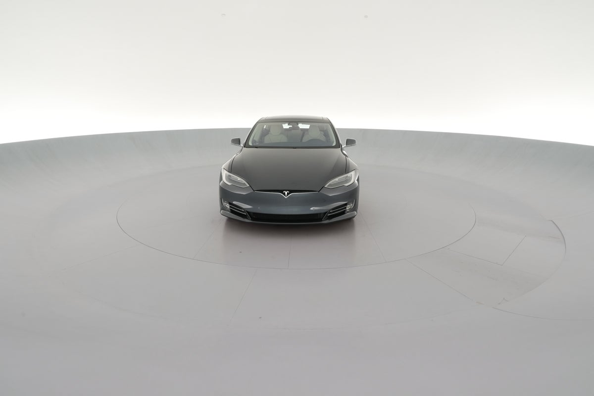 2018 Tesla Model S 100D Long Range in Midnight Silver Metallic — 360° view 1