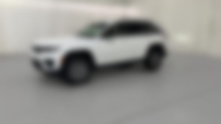 2027 Jeep Grand Cherokee vehicle photo