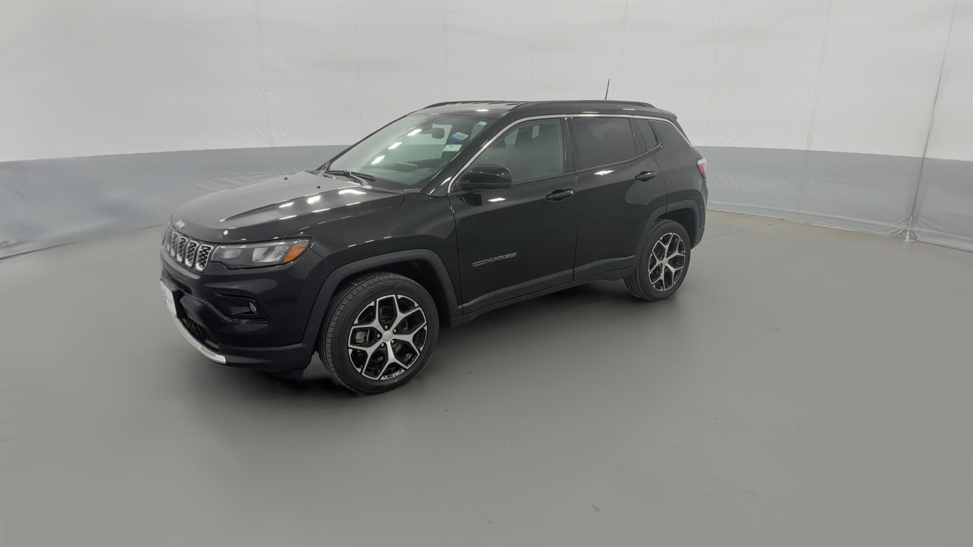 2024 Jeep Compass vehicle photo