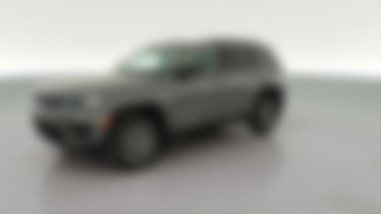 2027 Jeep Grand Cherokee vehicle photo