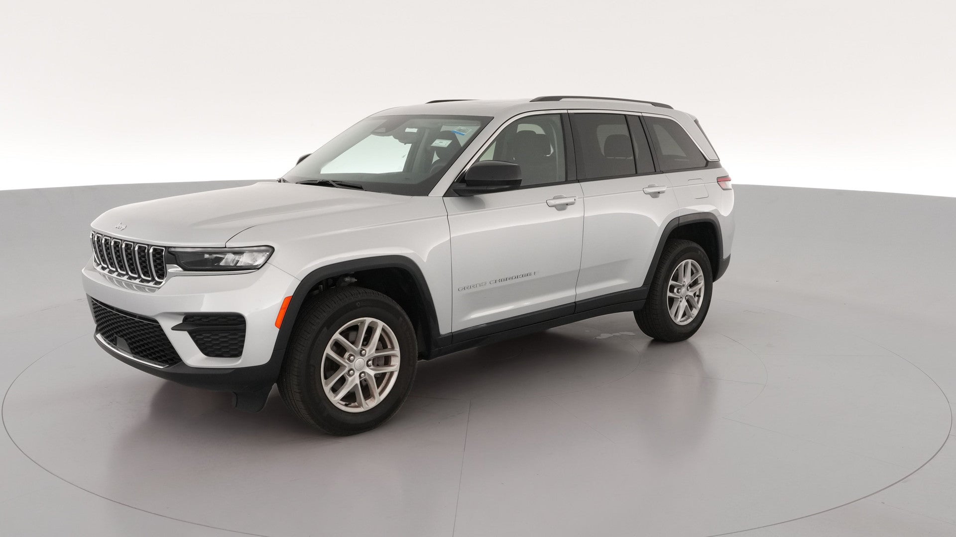 2024 Jeep Grand Cherokee vehicle photo