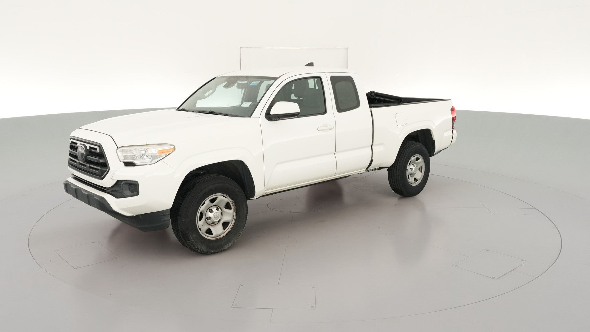 2018 Toyota Tacoma Access Cab vehicle photo