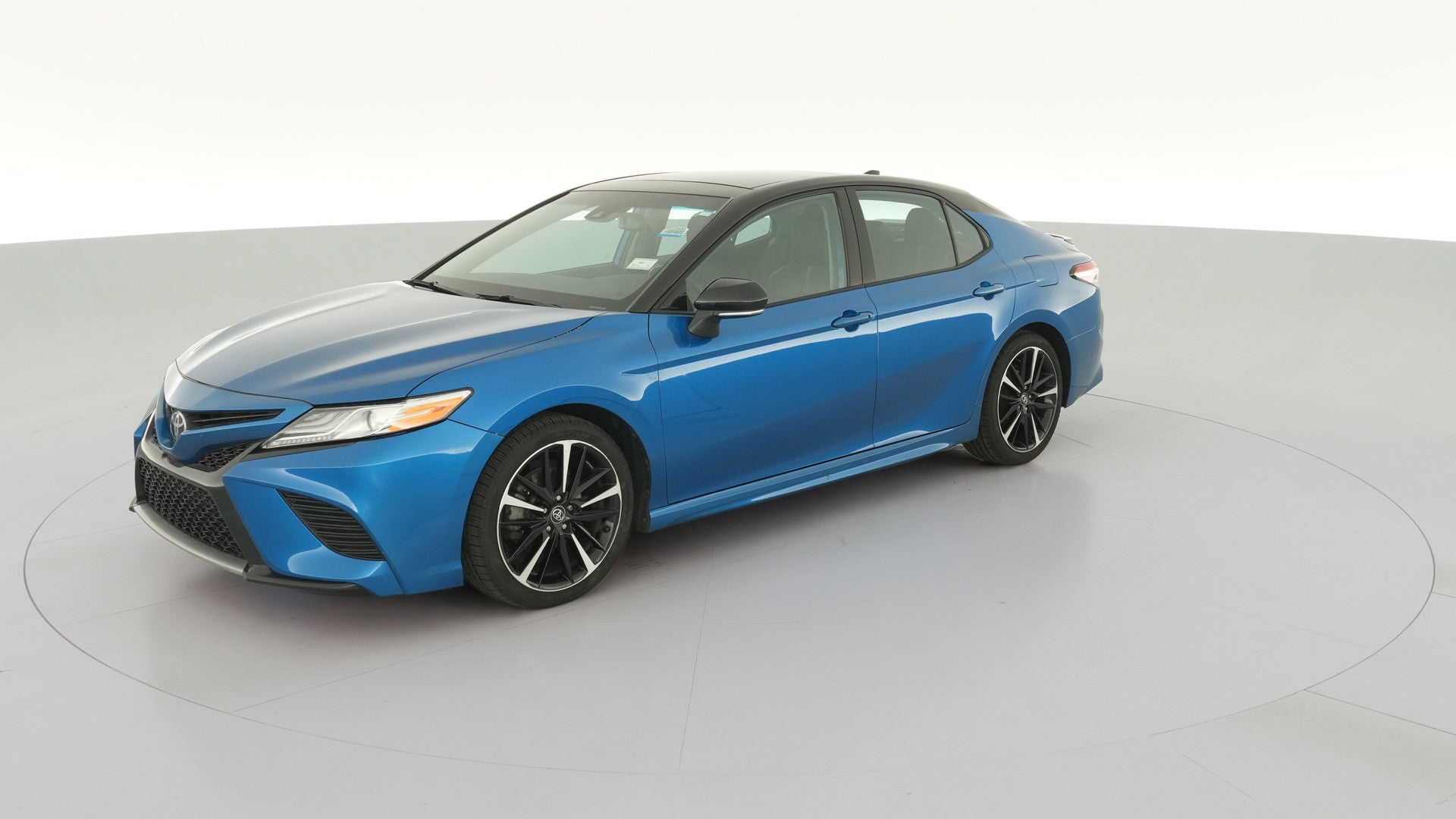 2020 Toyota Camry vehicle photo