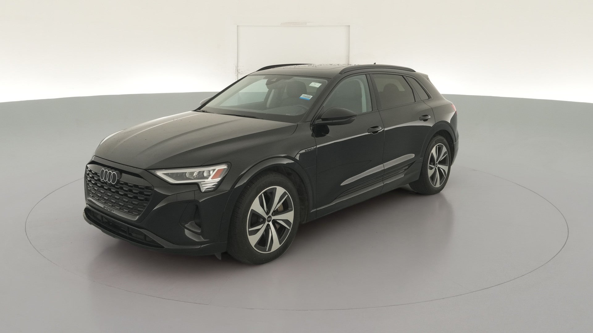 2024 Audi Q8 e-tron vehicle photo