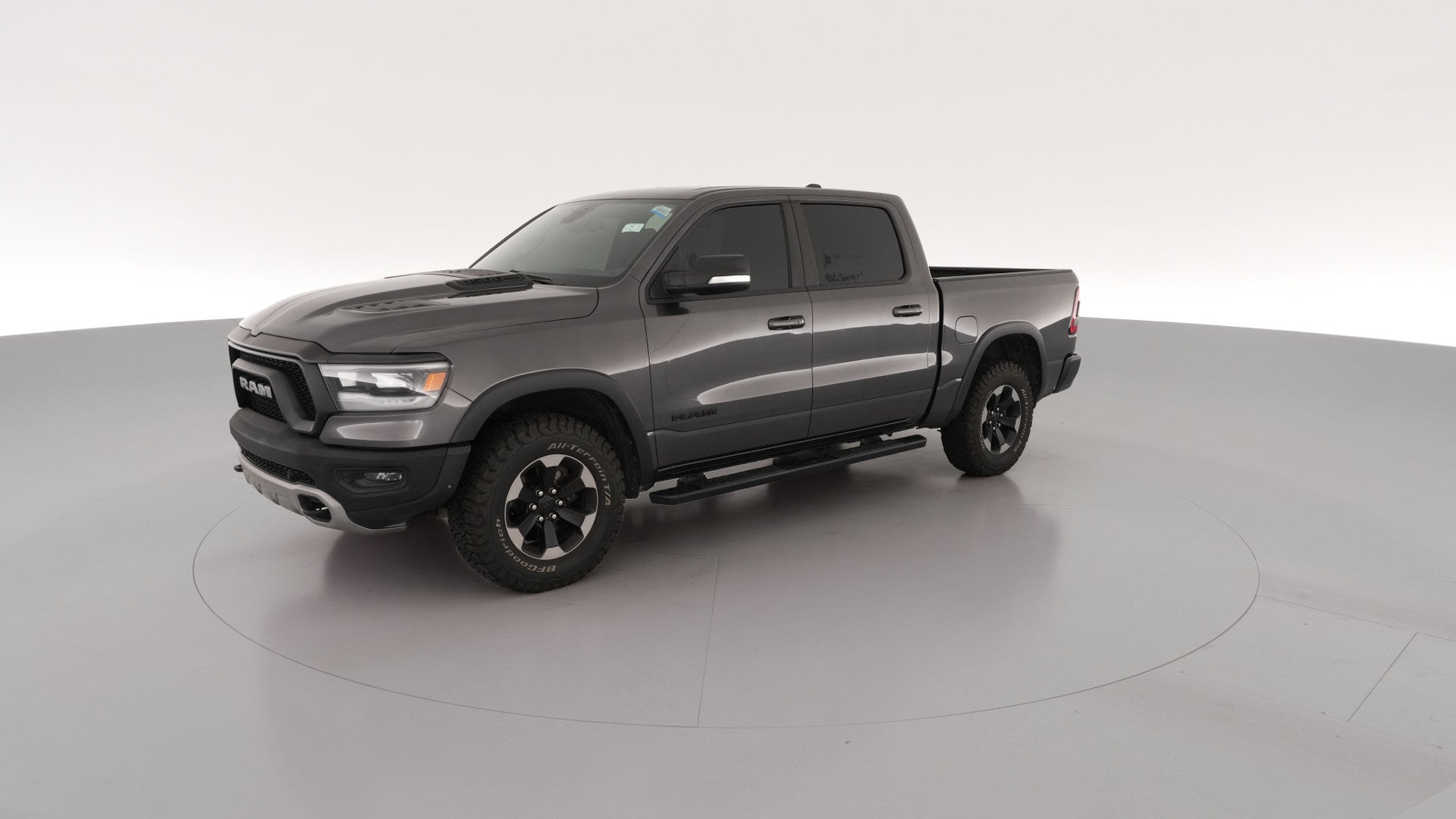 2019 Ram 1500 Crew Cab vehicle photo