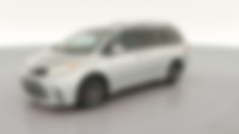 2019 Toyota Sienna vehicle photo