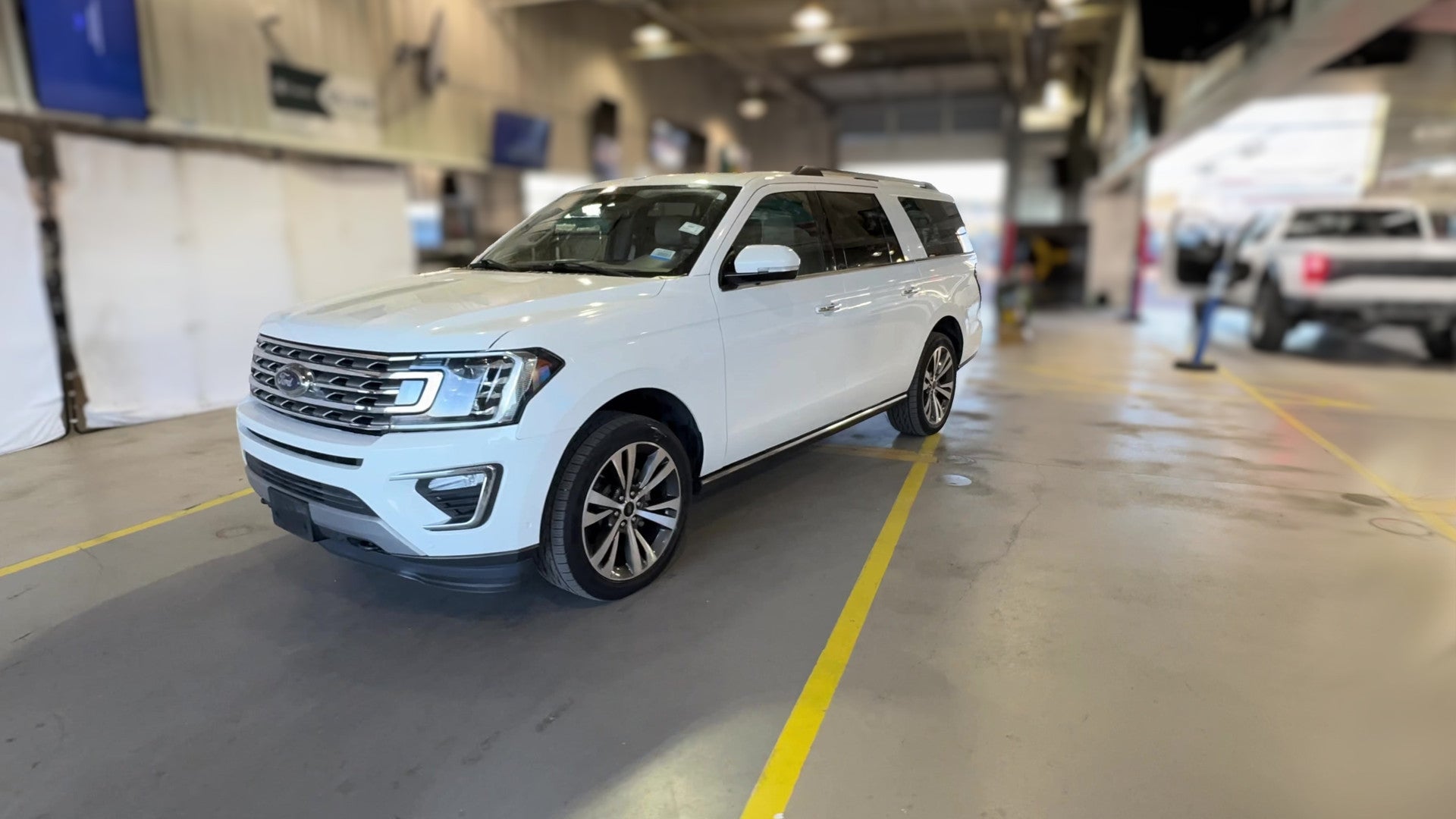 2021 Ford Expedition MAX vehicle photo