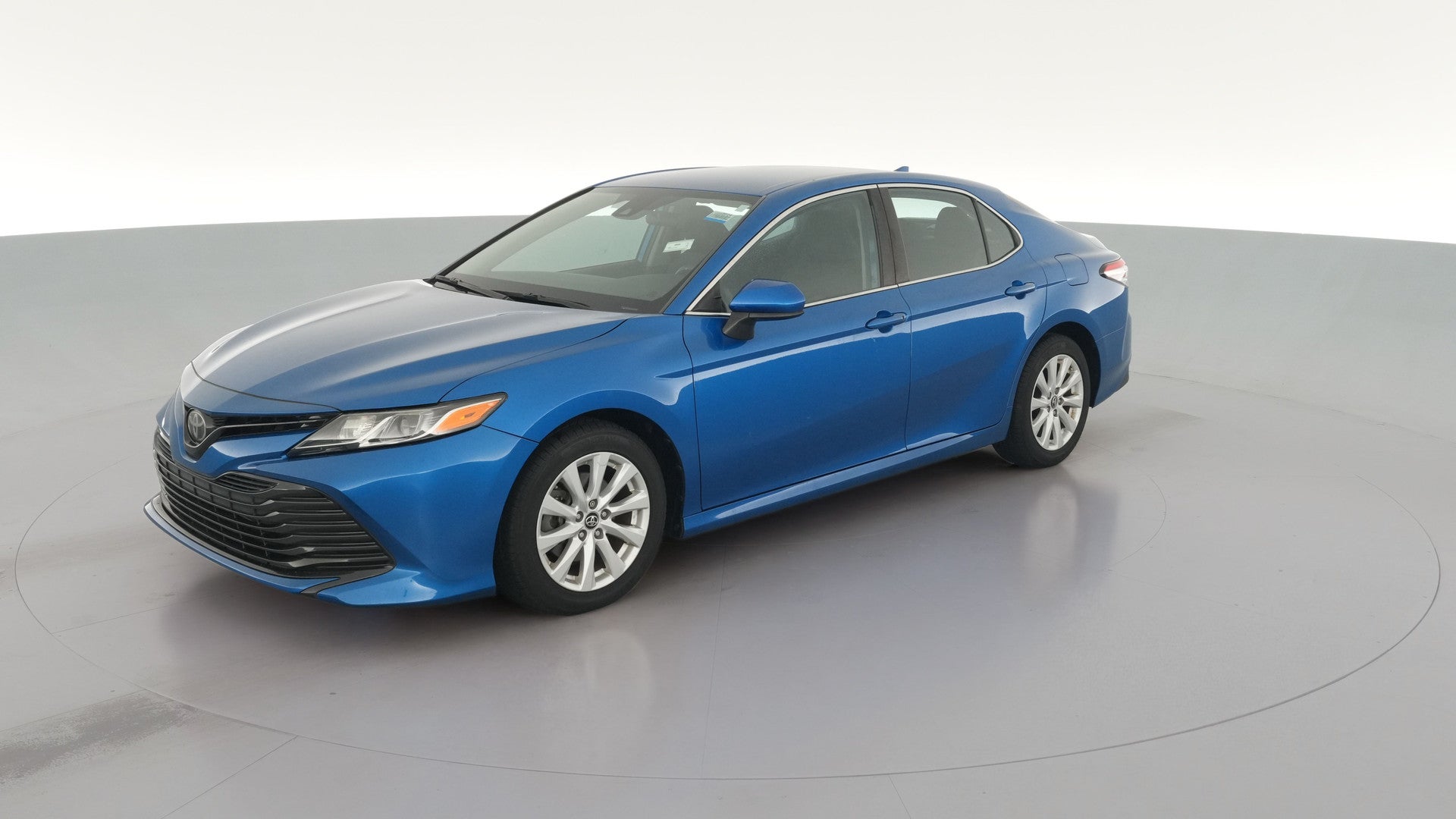 2019 Toyota Camry vehicle photo