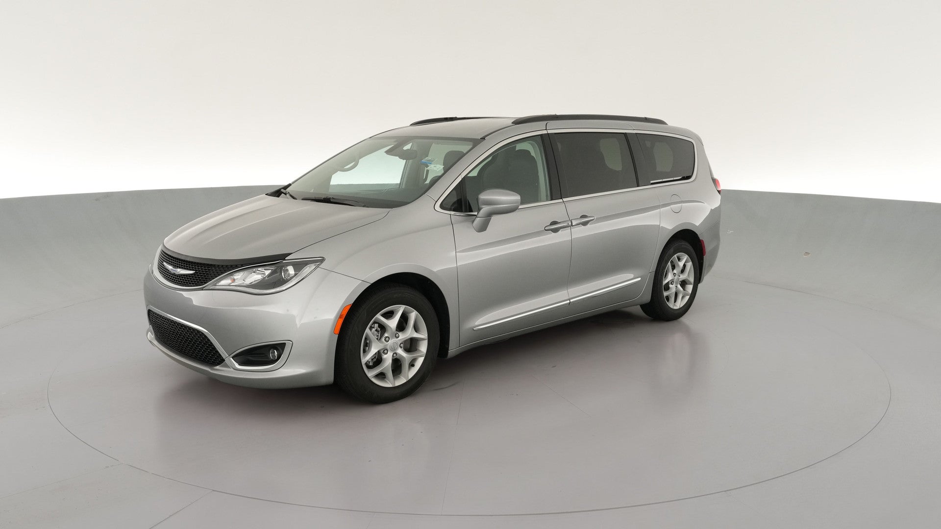 2017 Chrysler Pacifica vehicle photo