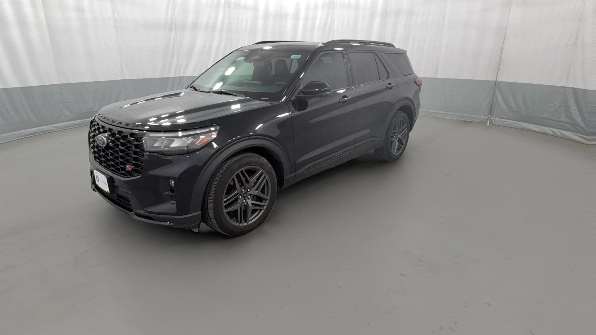 2025 Ford Explorer vehicle photo