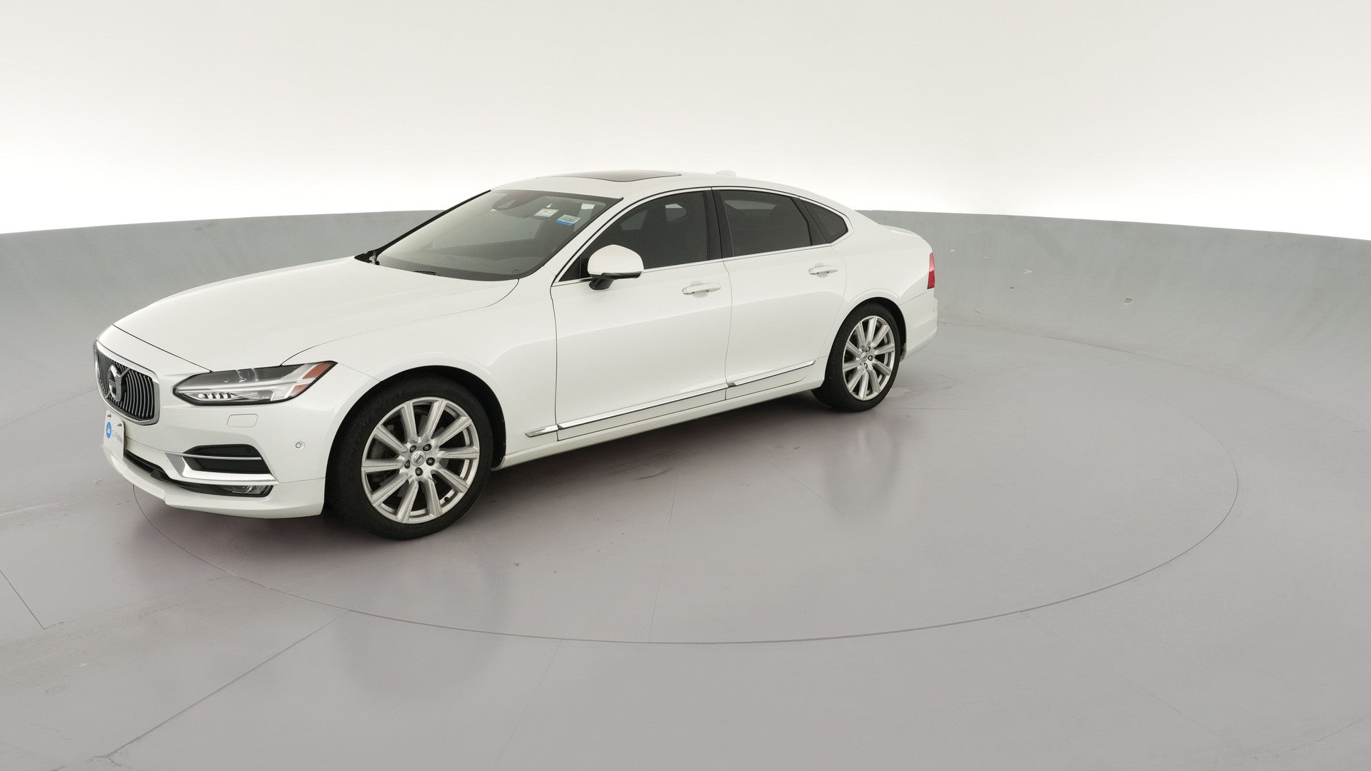 2017 Volvo S90 vehicle photo