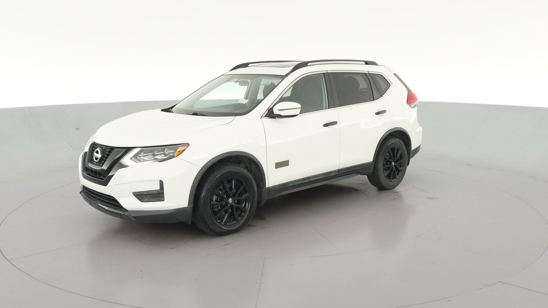 2017 Nissan Rogue vehicle photo