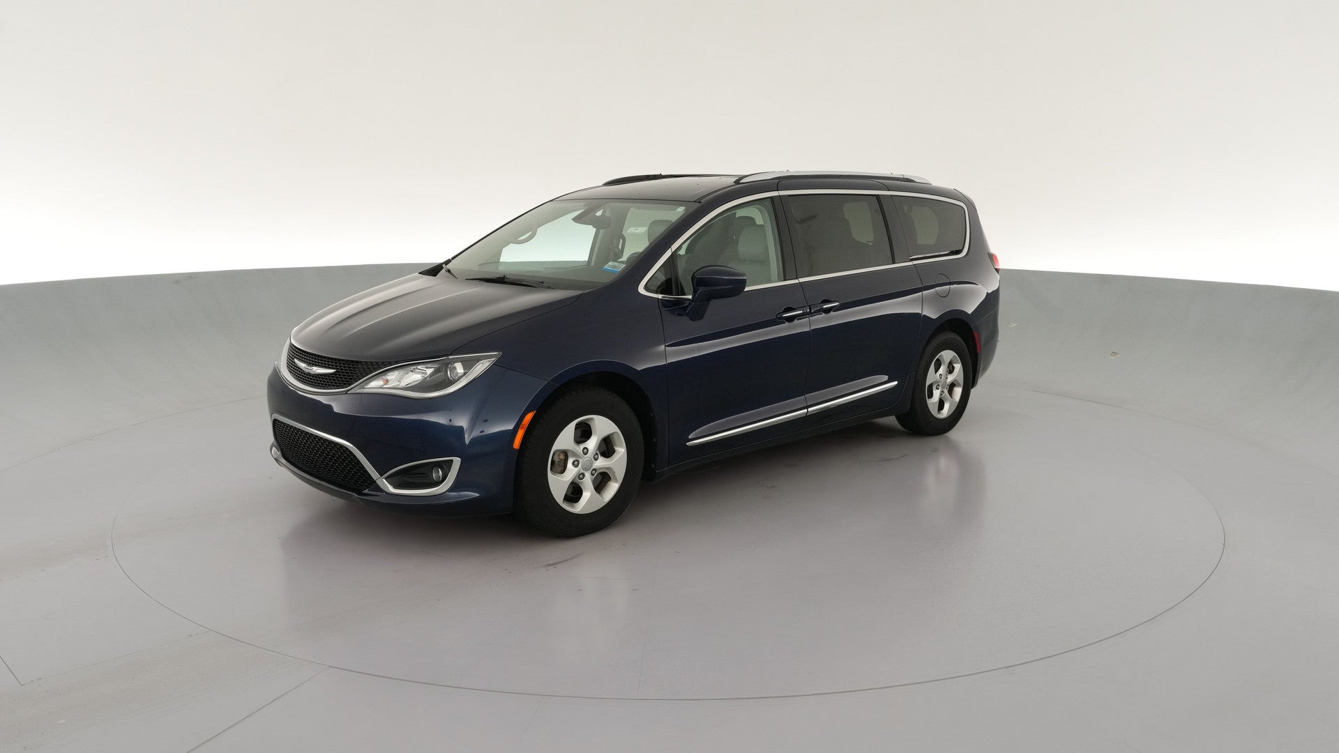 2017 Chrysler Pacifica vehicle photo