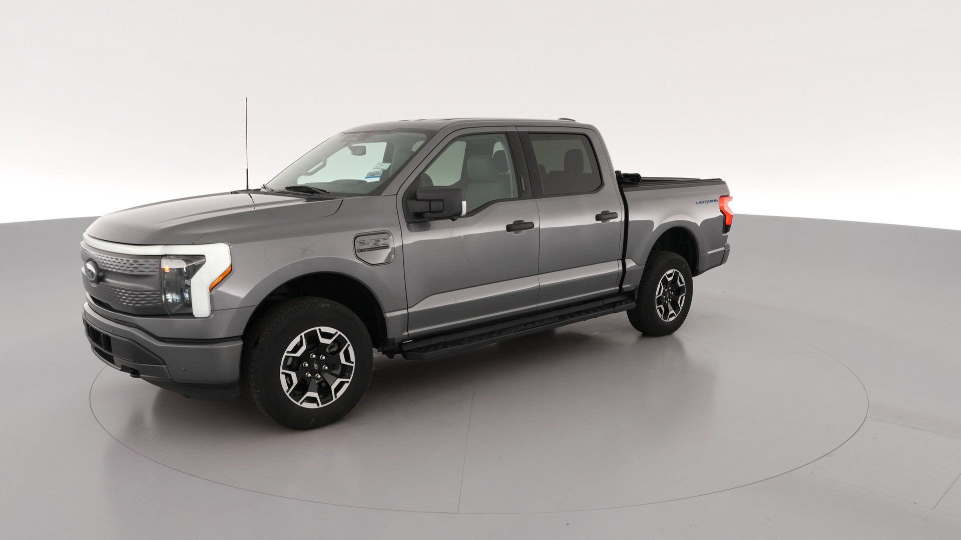 2023 Ford F150 Lightning vehicle photo