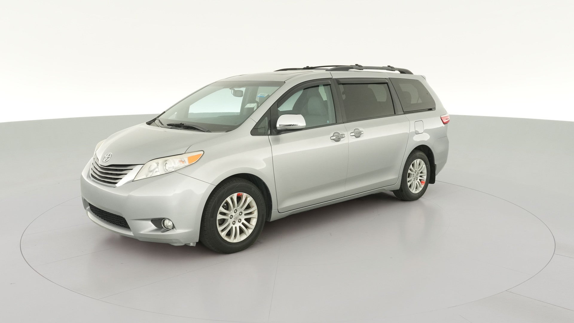 2017 Toyota Sienna vehicle photo