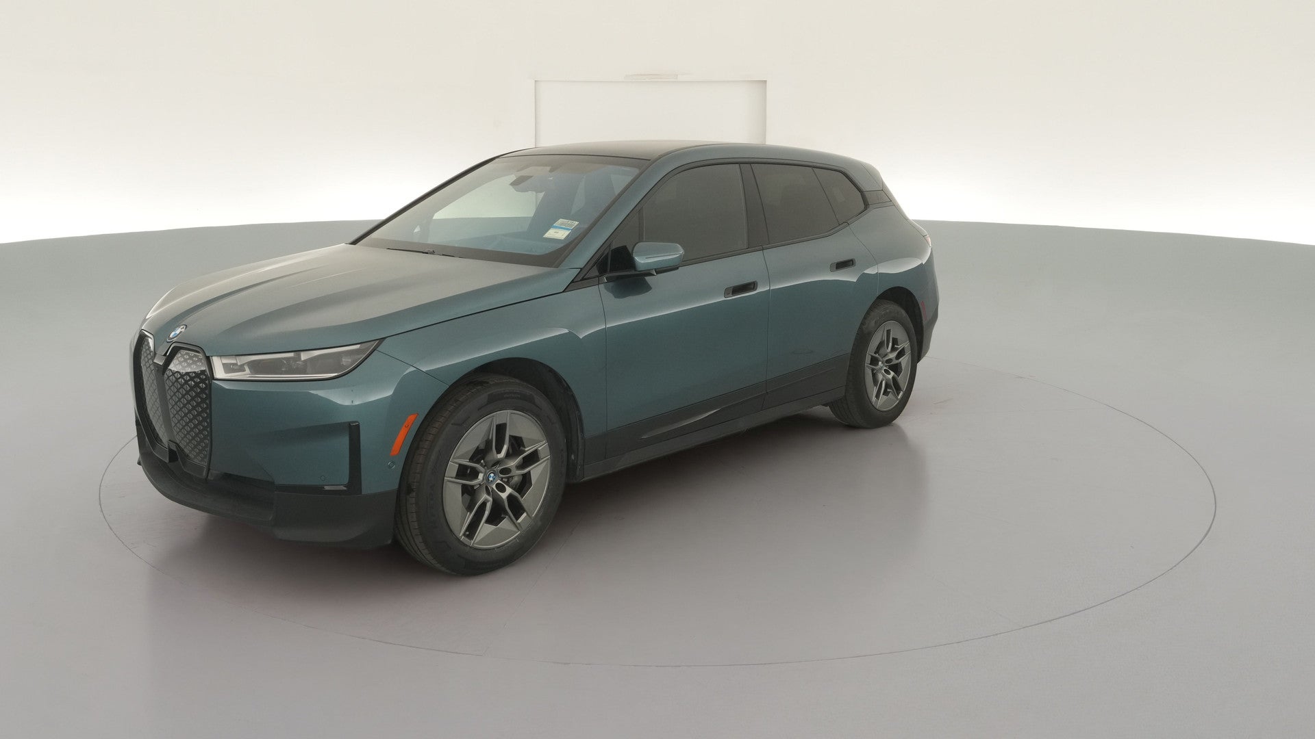 2022 BMW iX vehicle photo