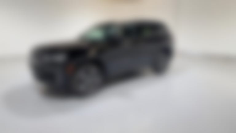 2027 Jeep Grand Cherokee vehicle photo