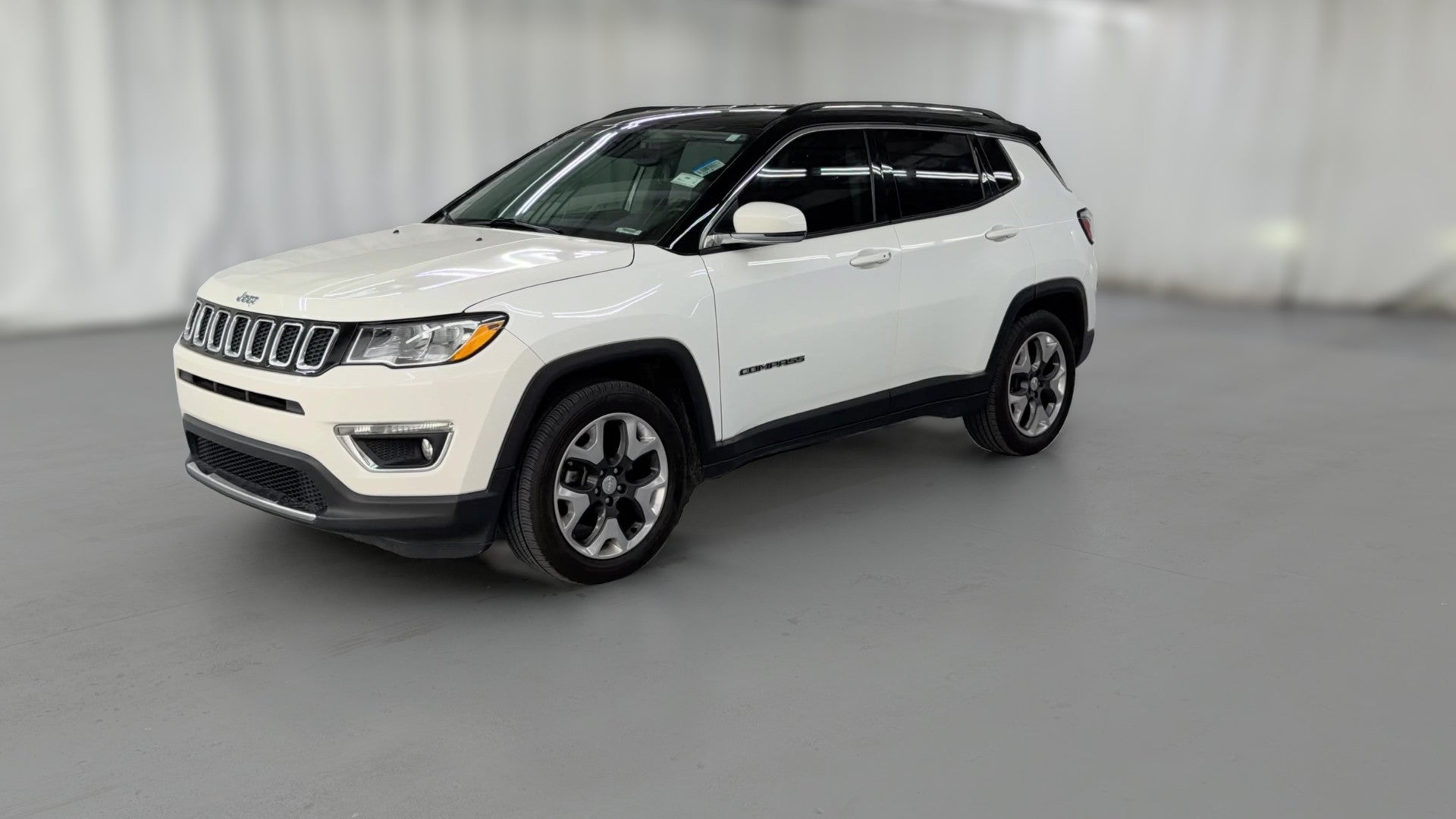 2019 Jeep Compass vehicle photo