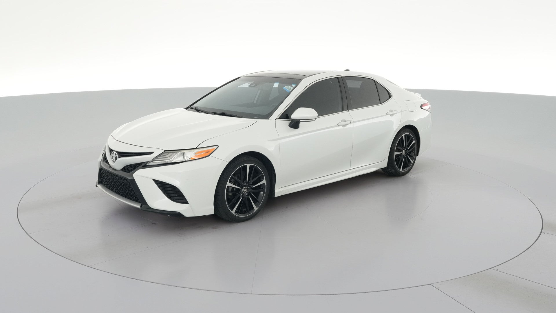 2020 Toyota Camry vehicle photo