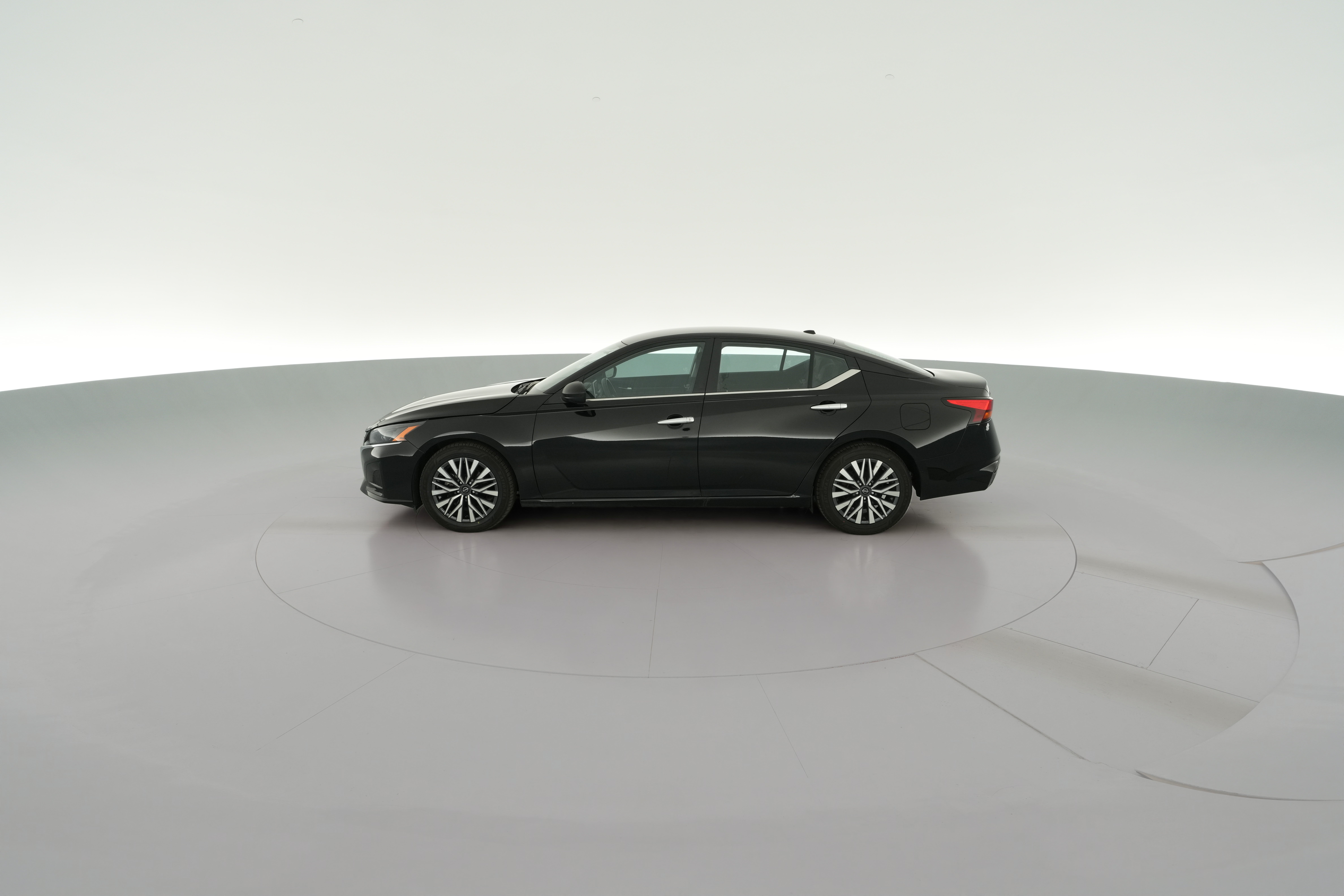 2025 Nissan Altima SV - Photo 26