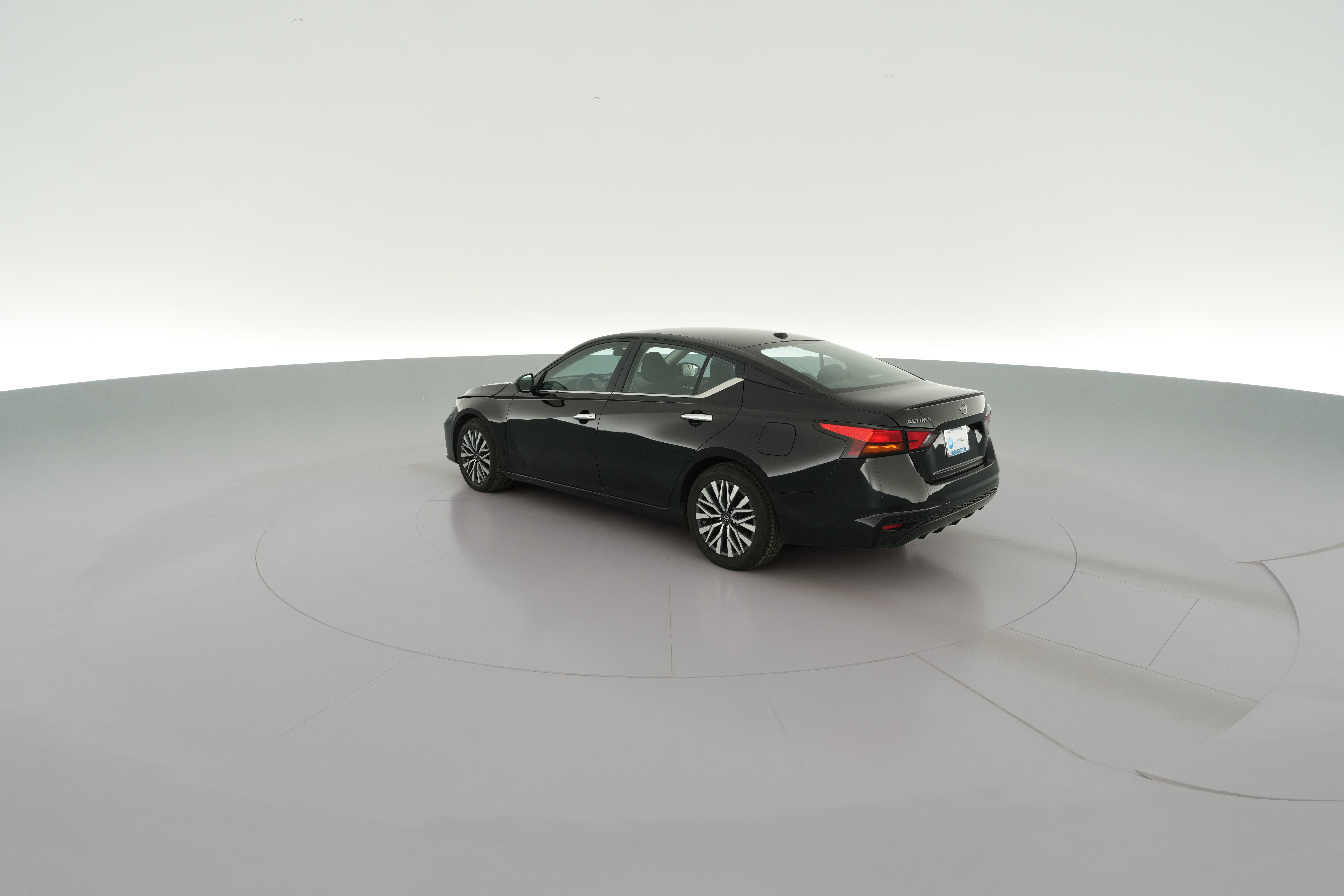 2025 Nissan Altima SV - Photo 28