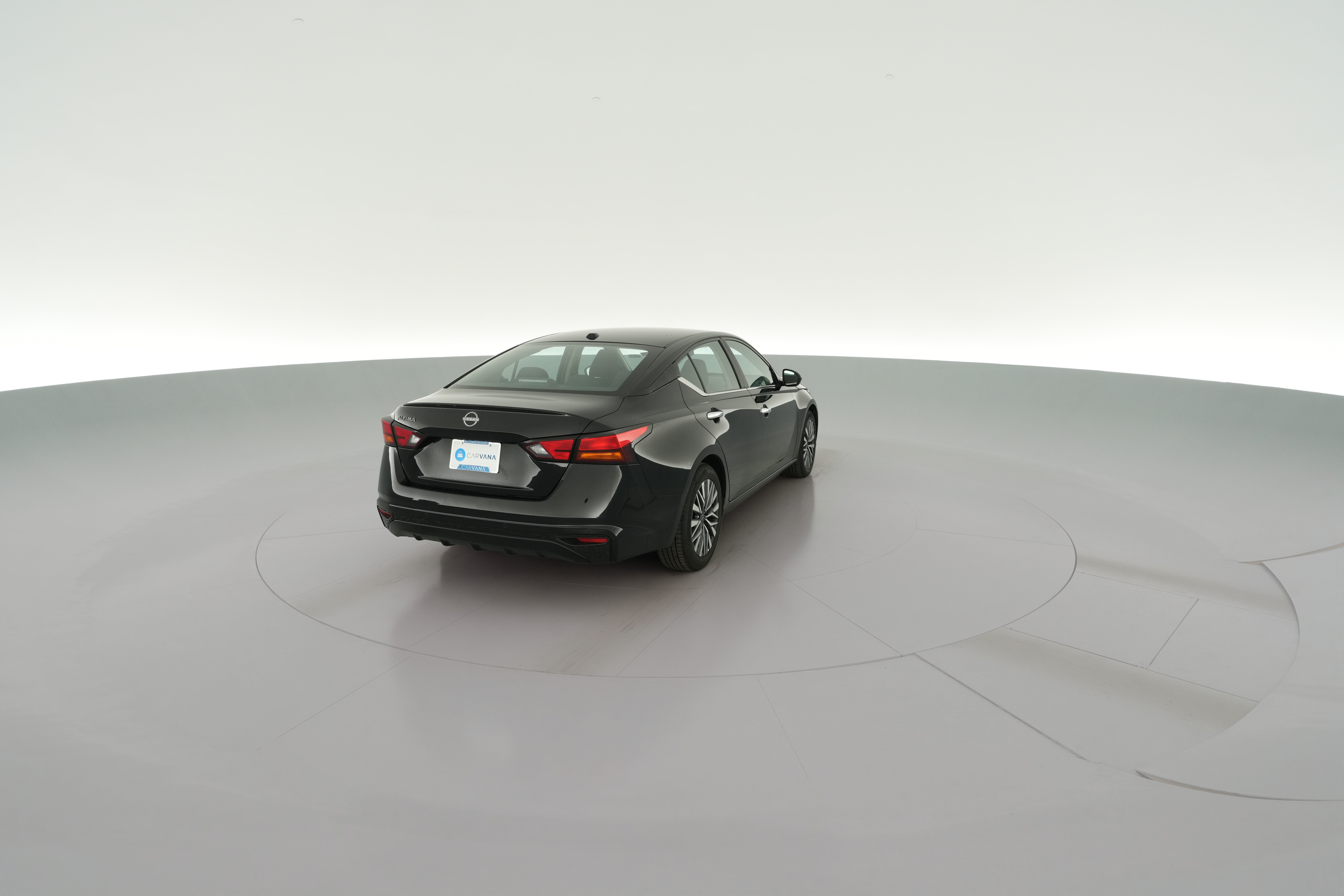 2025 Nissan Altima SV - Photo 31