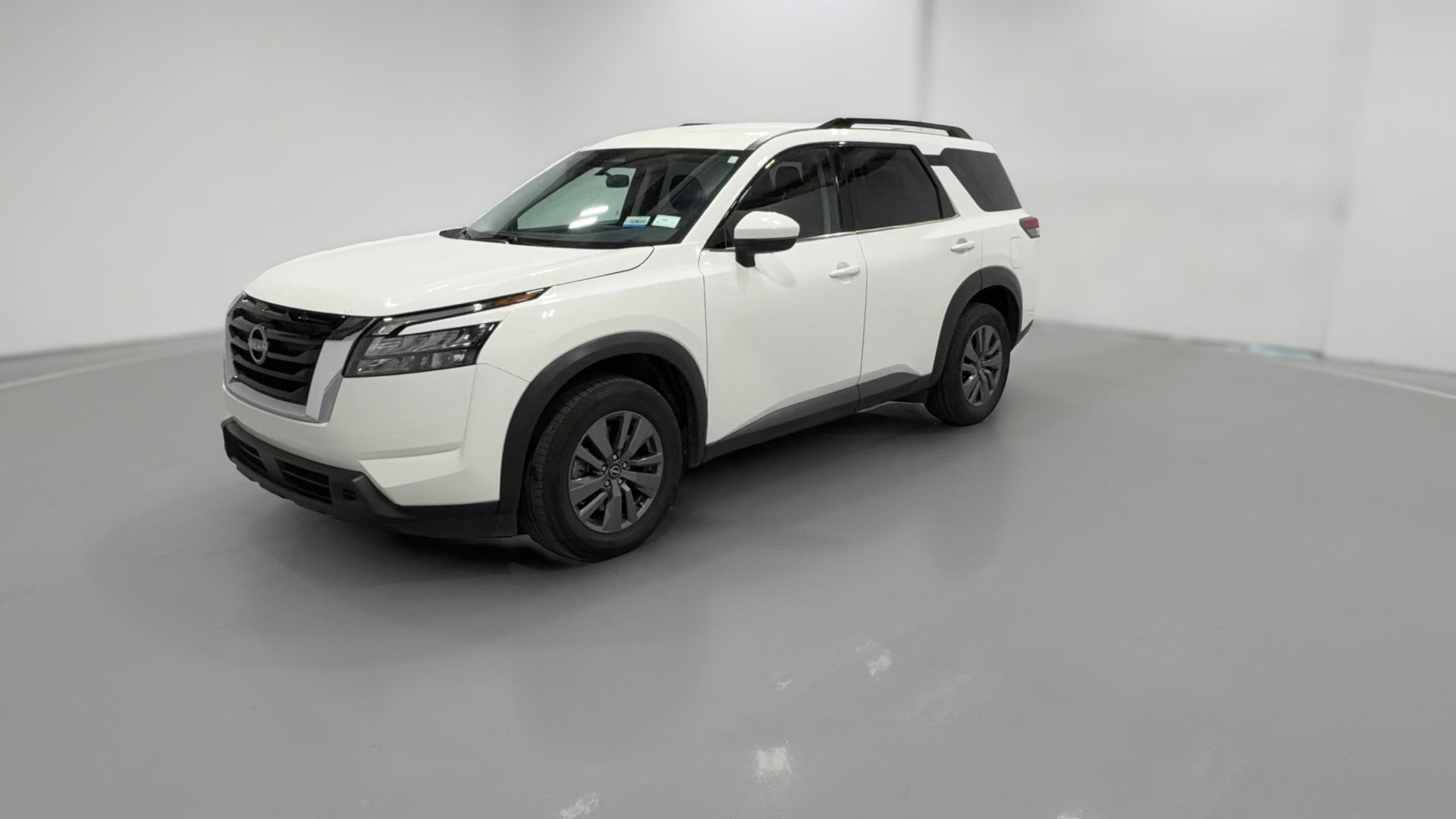 2025 Nissan Pathfinder vehicle photo