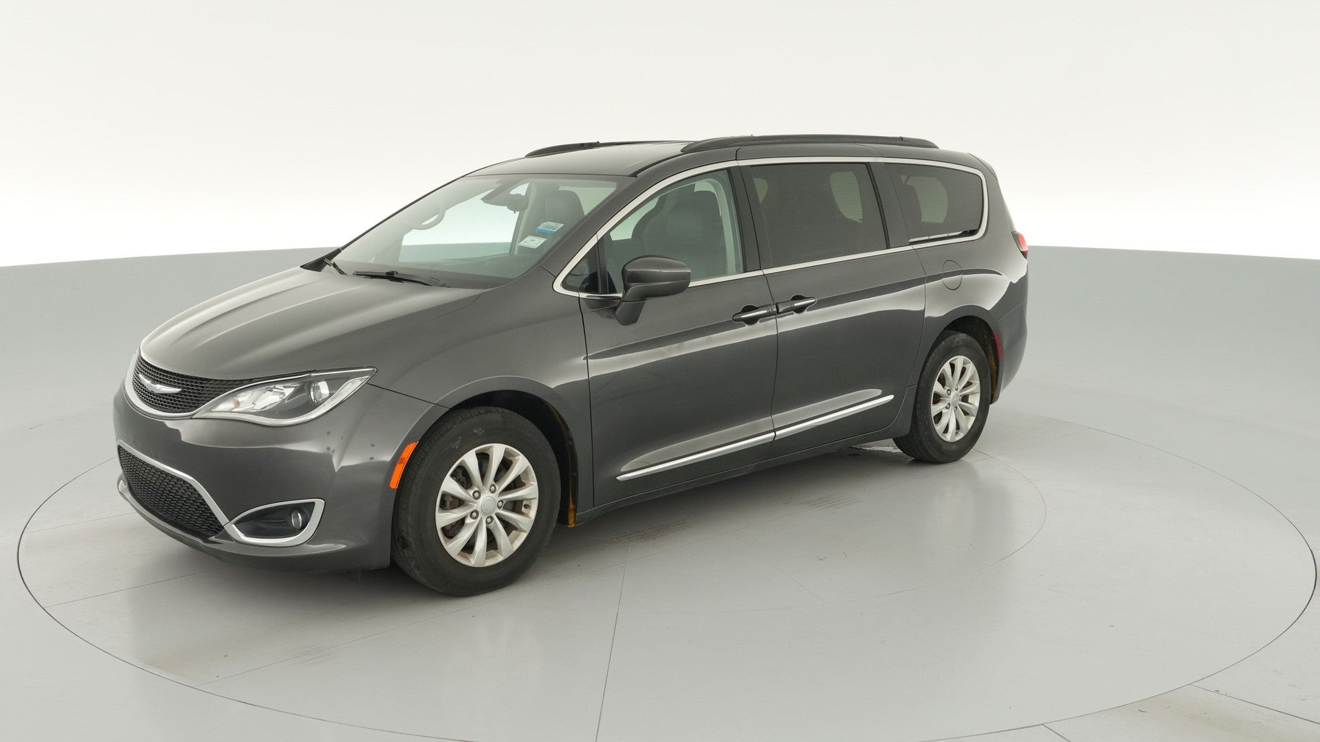 2017 Chrysler Pacifica vehicle photo