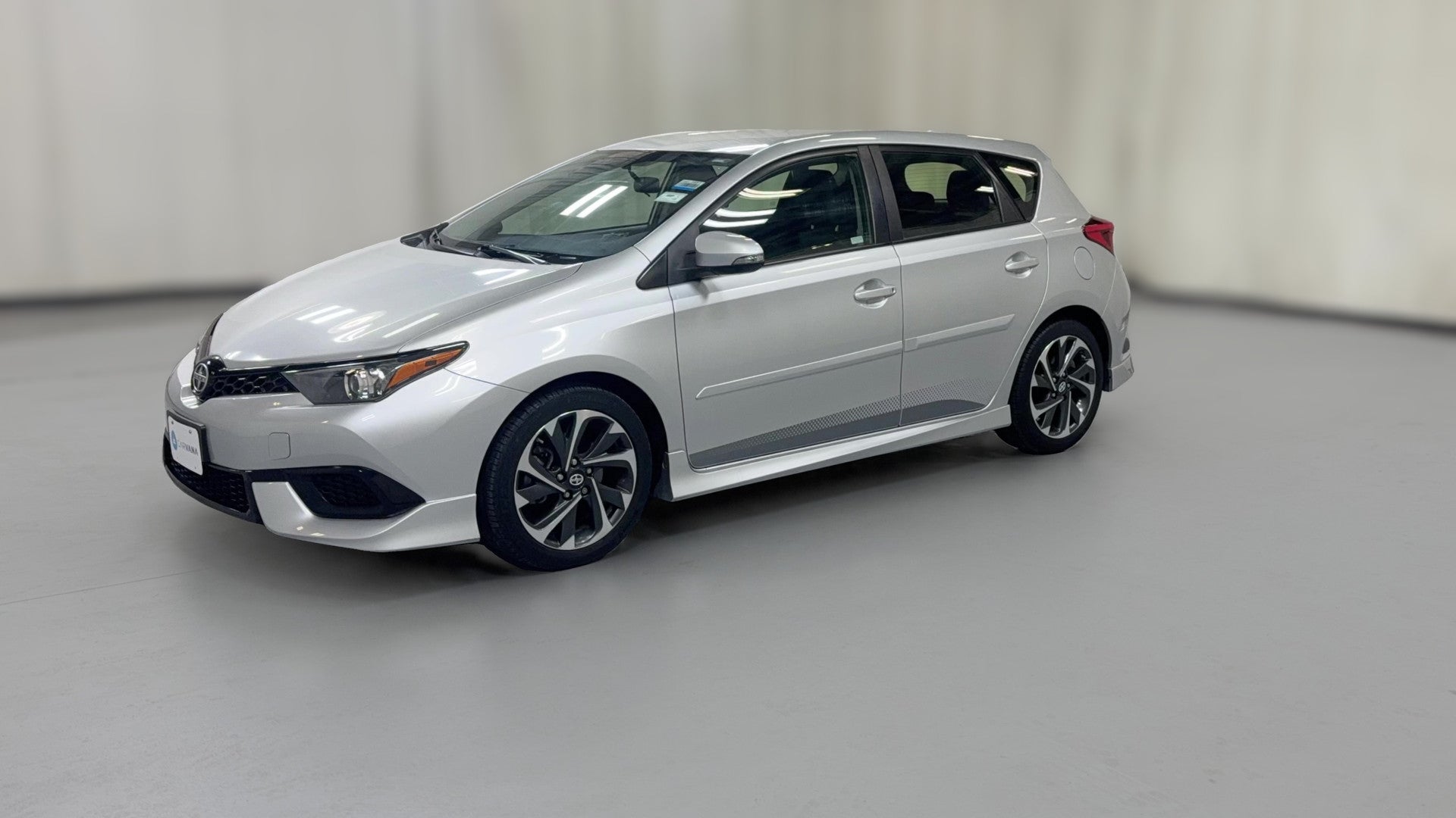 2016 Scion iM vehicle photo