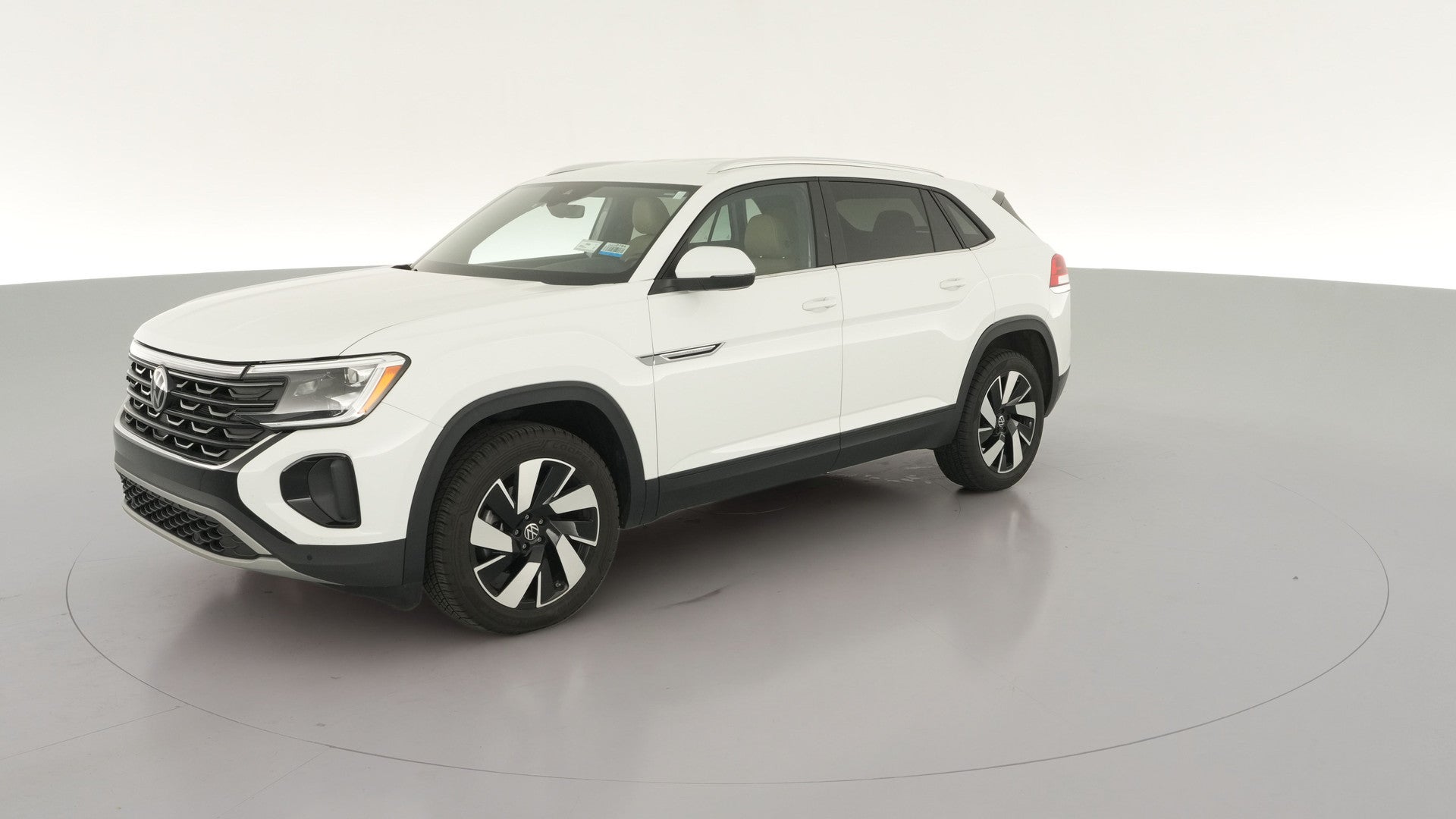 2024 Volkswagen Atlas Cross Sport vehicle photo