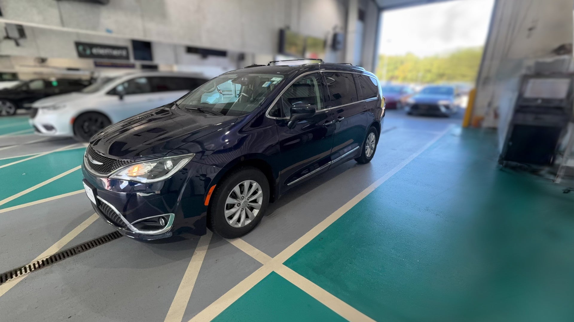 2019 Chrysler Pacifica vehicle photo
