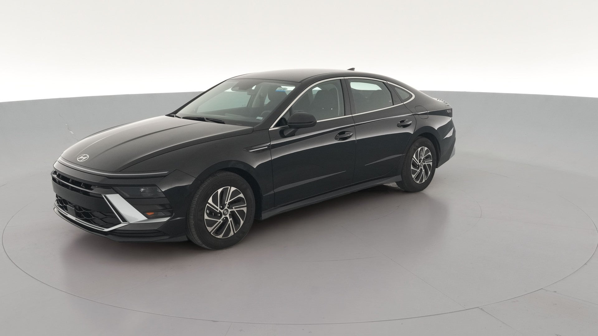 2026 Hyundai Sonata Hybrid vehicle photo