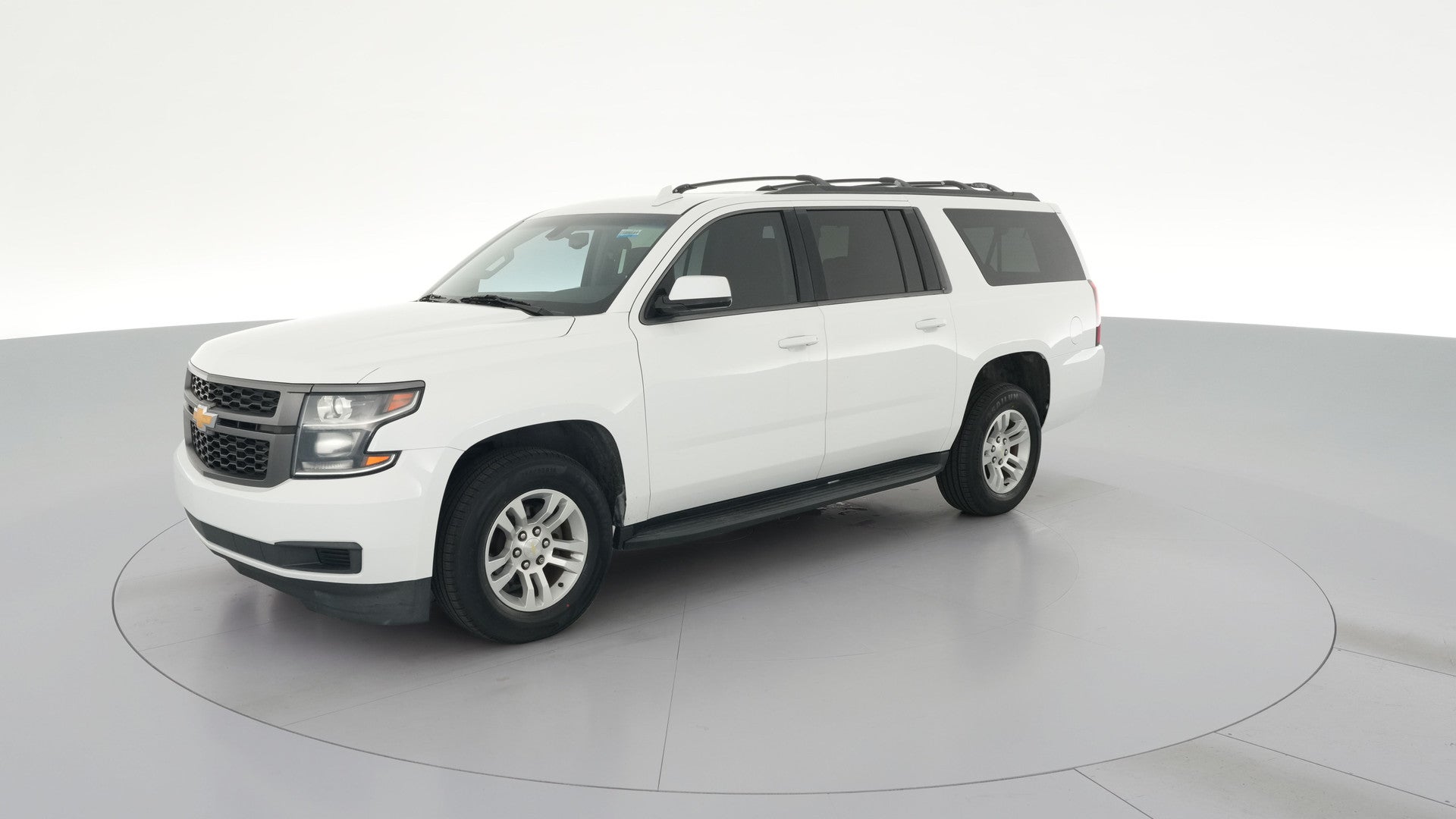 2018 Chevrolet Suburban vehicle photo