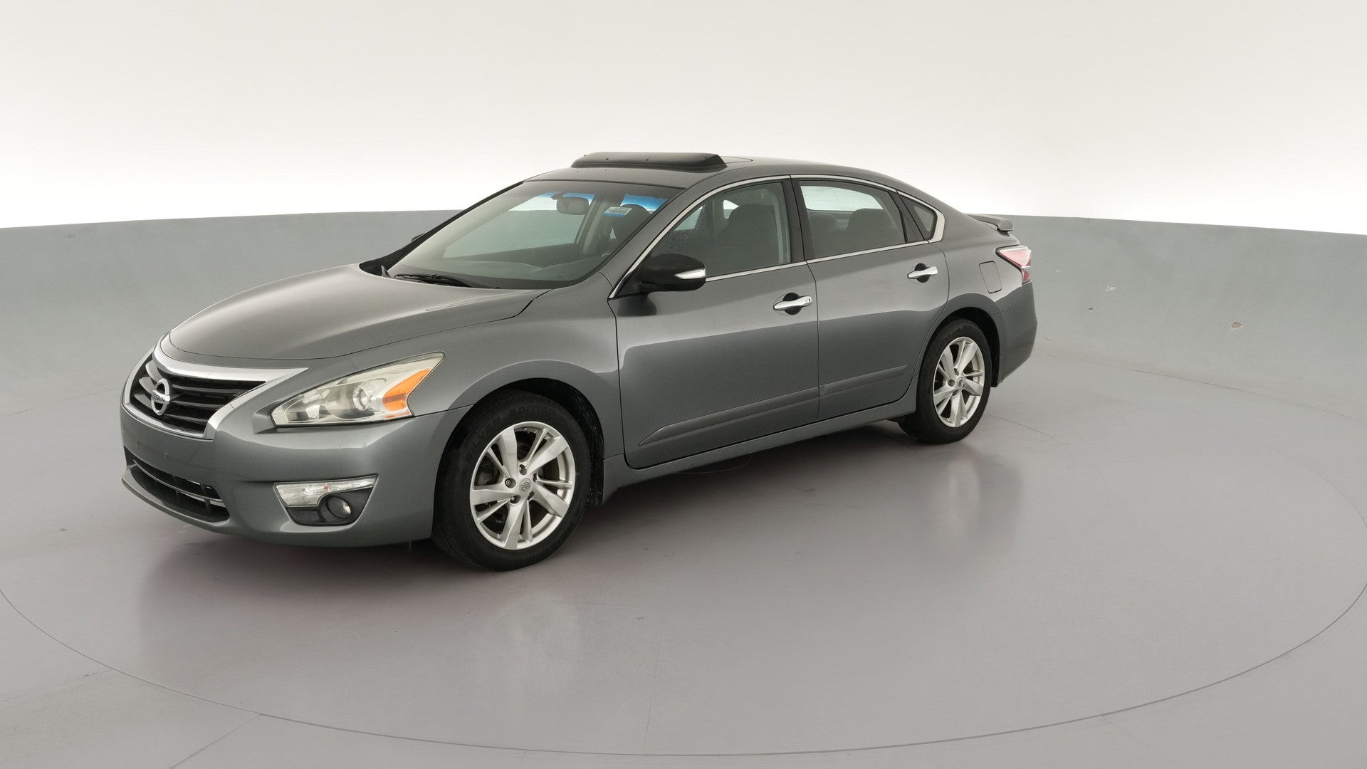 2015 Nissan Altima vehicle photo