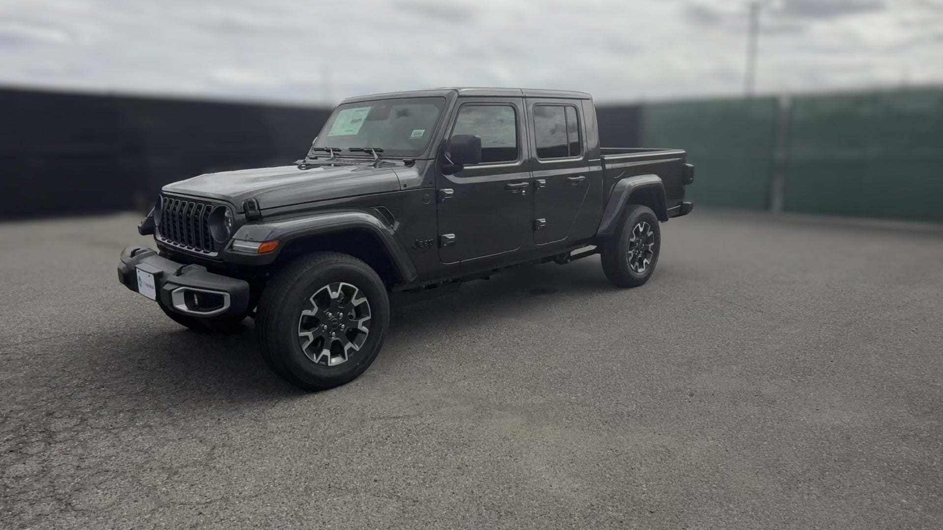 2026 Jeep Gladiator vehicle photo