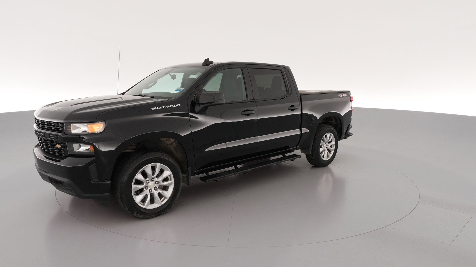 2020 Chevrolet Silverado 1500 Crew Cab vehicle photo