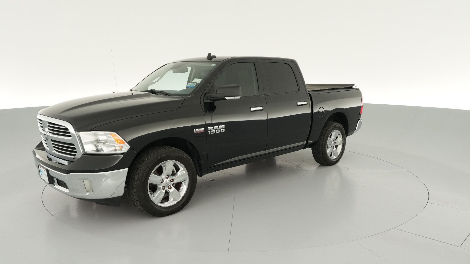 2017 Ram 1500 Crew Cab vehicle photo