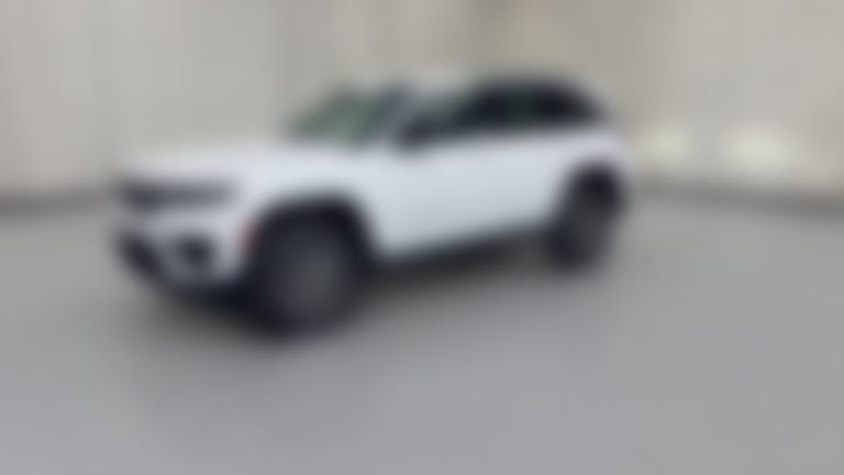 2027 Jeep Grand Cherokee vehicle photo