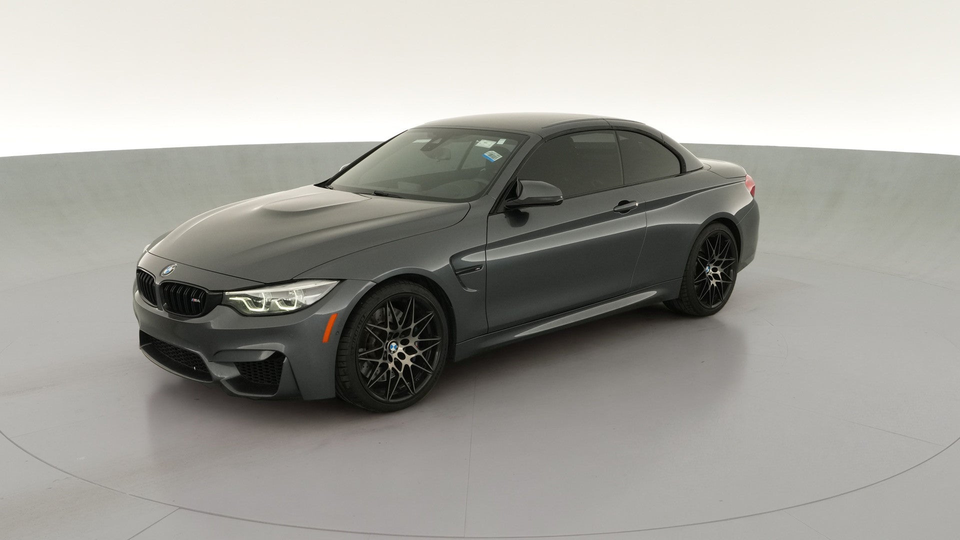 2018 BMW M4 vehicle photo