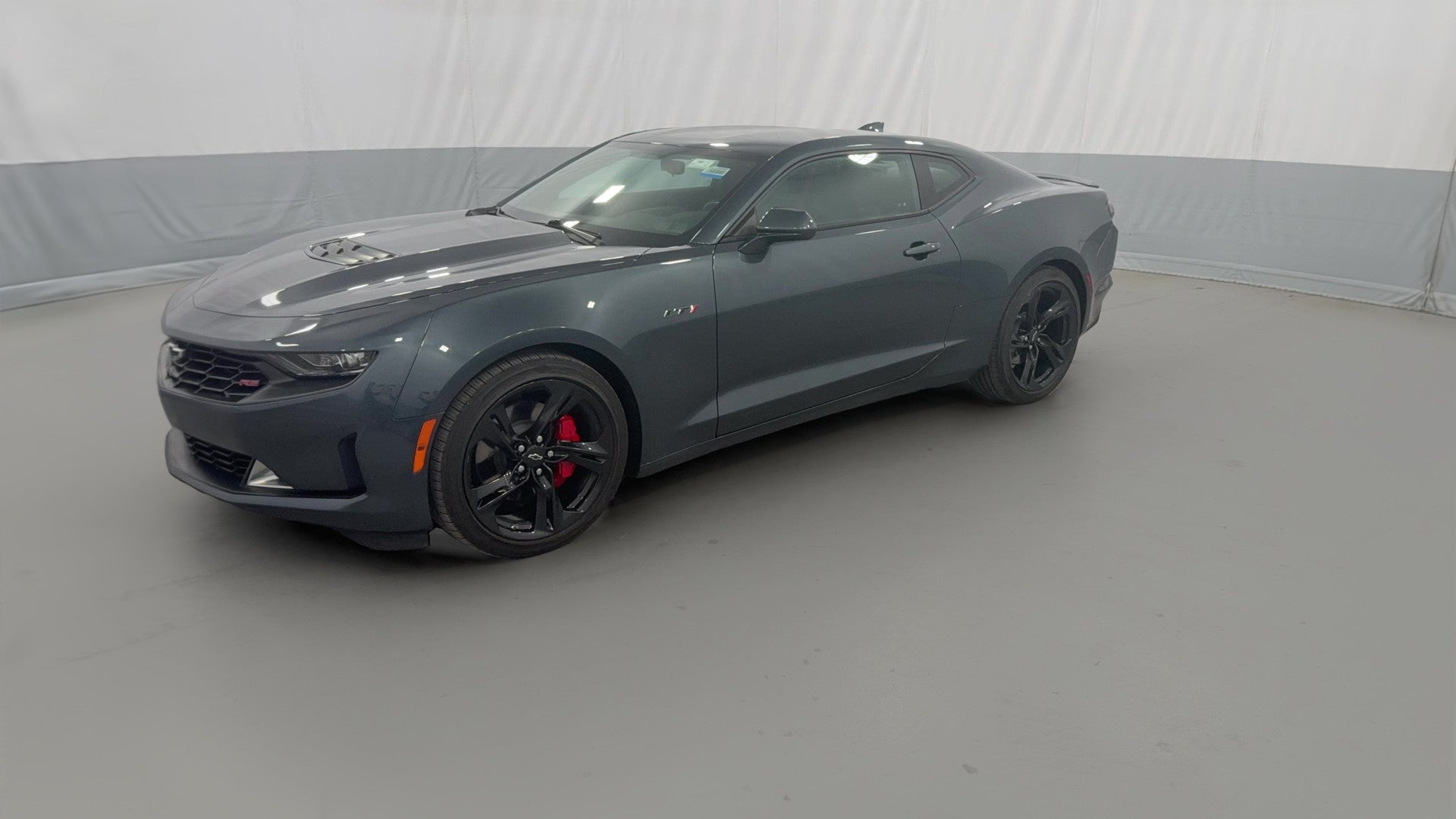 2023 Chevrolet Camaro vehicle photo