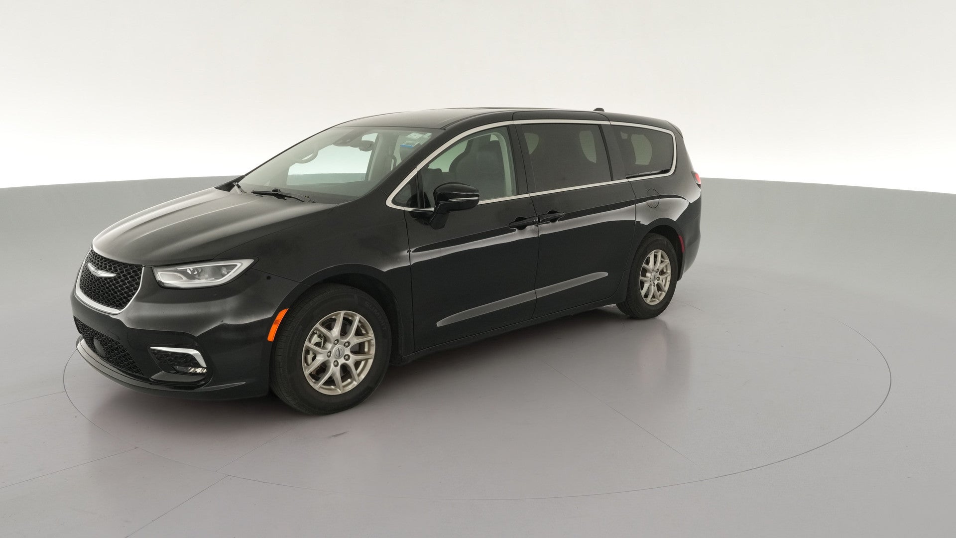 2024 Chrysler Pacifica vehicle photo