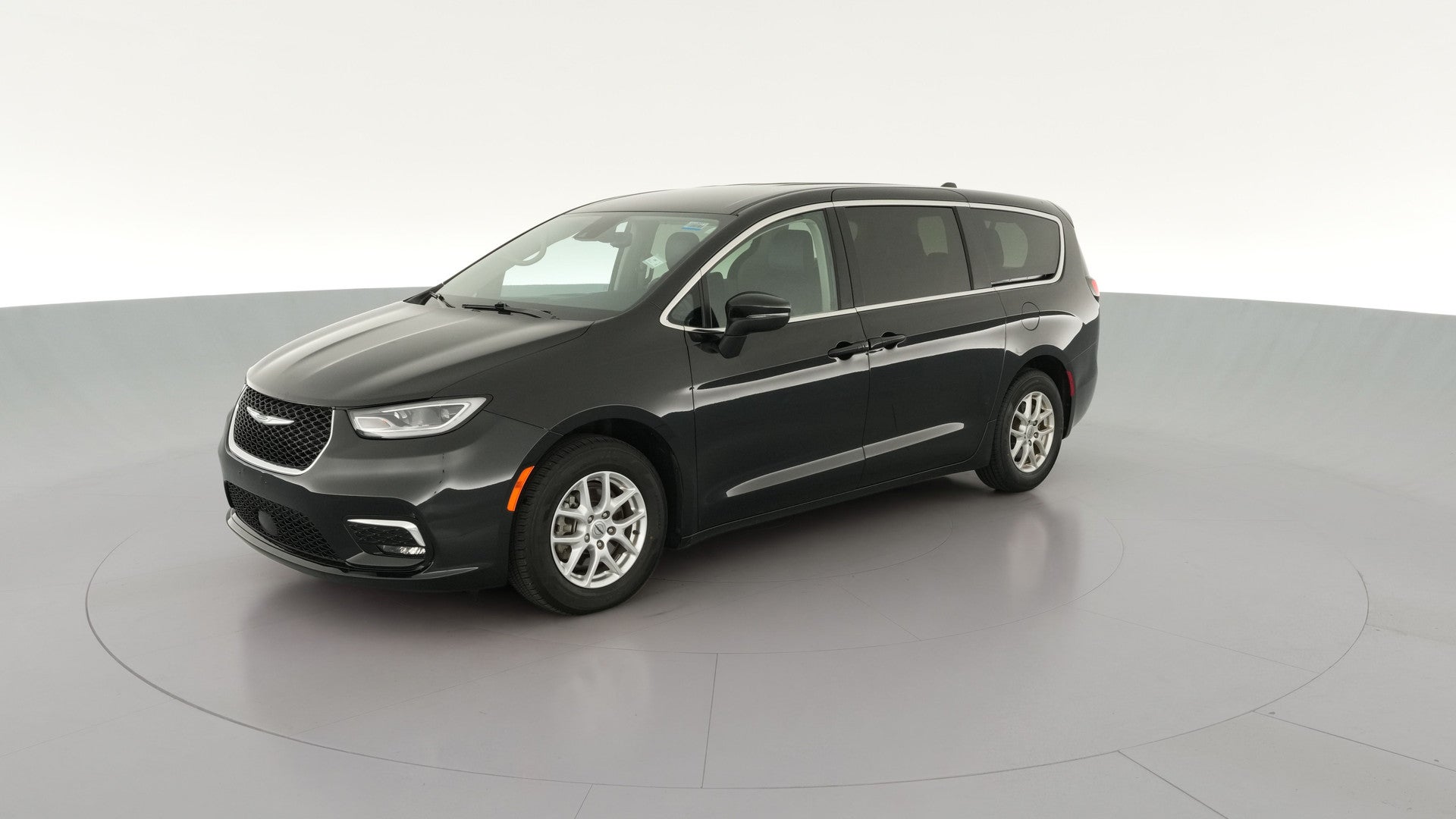 2023 Chrysler Pacifica vehicle photo