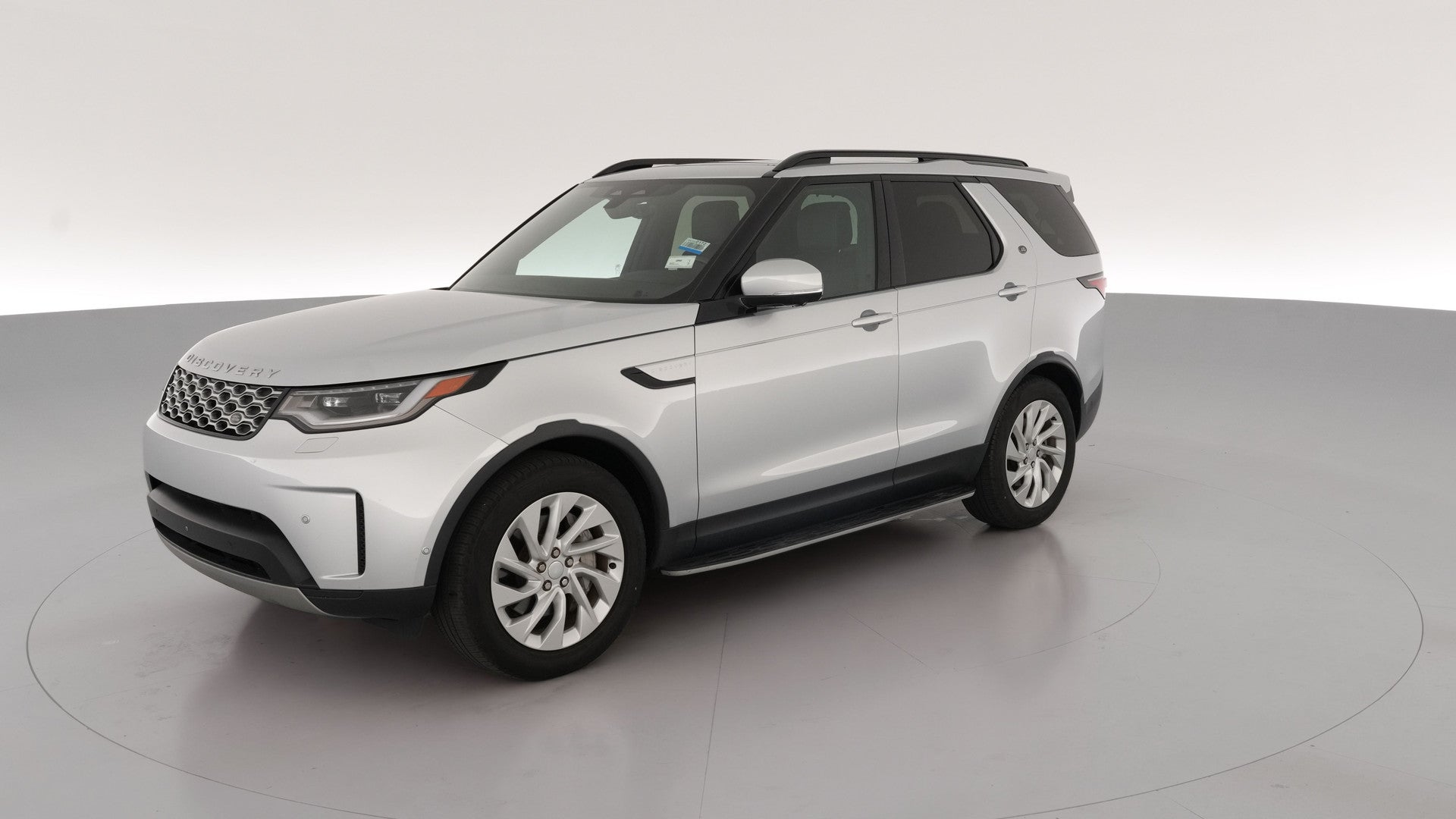 2023 Land Rover Discovery vehicle photo
