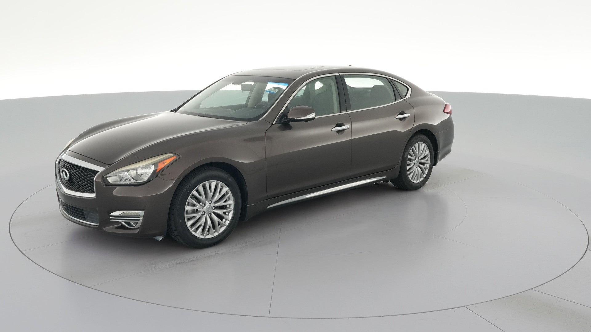 2015 INFINITI Q70 vehicle photo