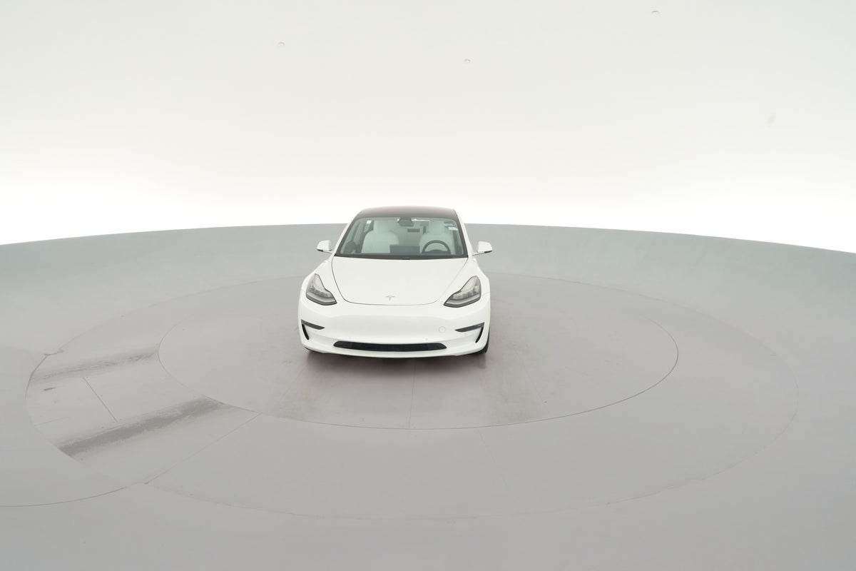 2018 Tesla Model 3 Performance All-Wheel Drive in Pearl White — 360° view 1