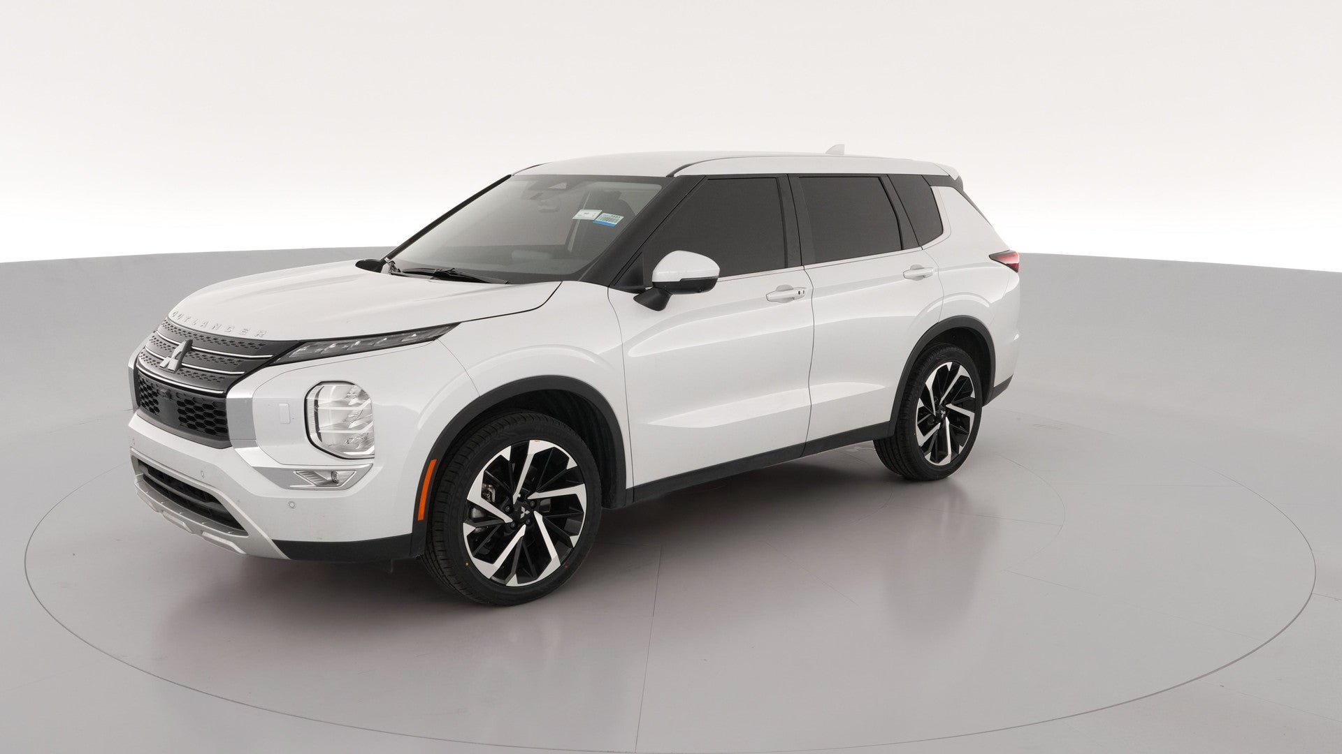 2023 Mitsubishi Outlander vehicle photo