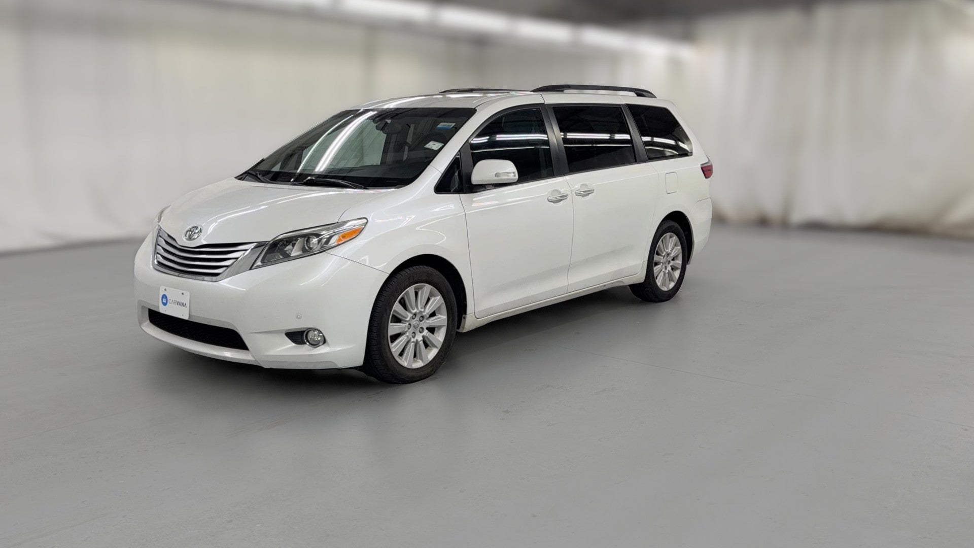 2015 Toyota Sienna vehicle photo