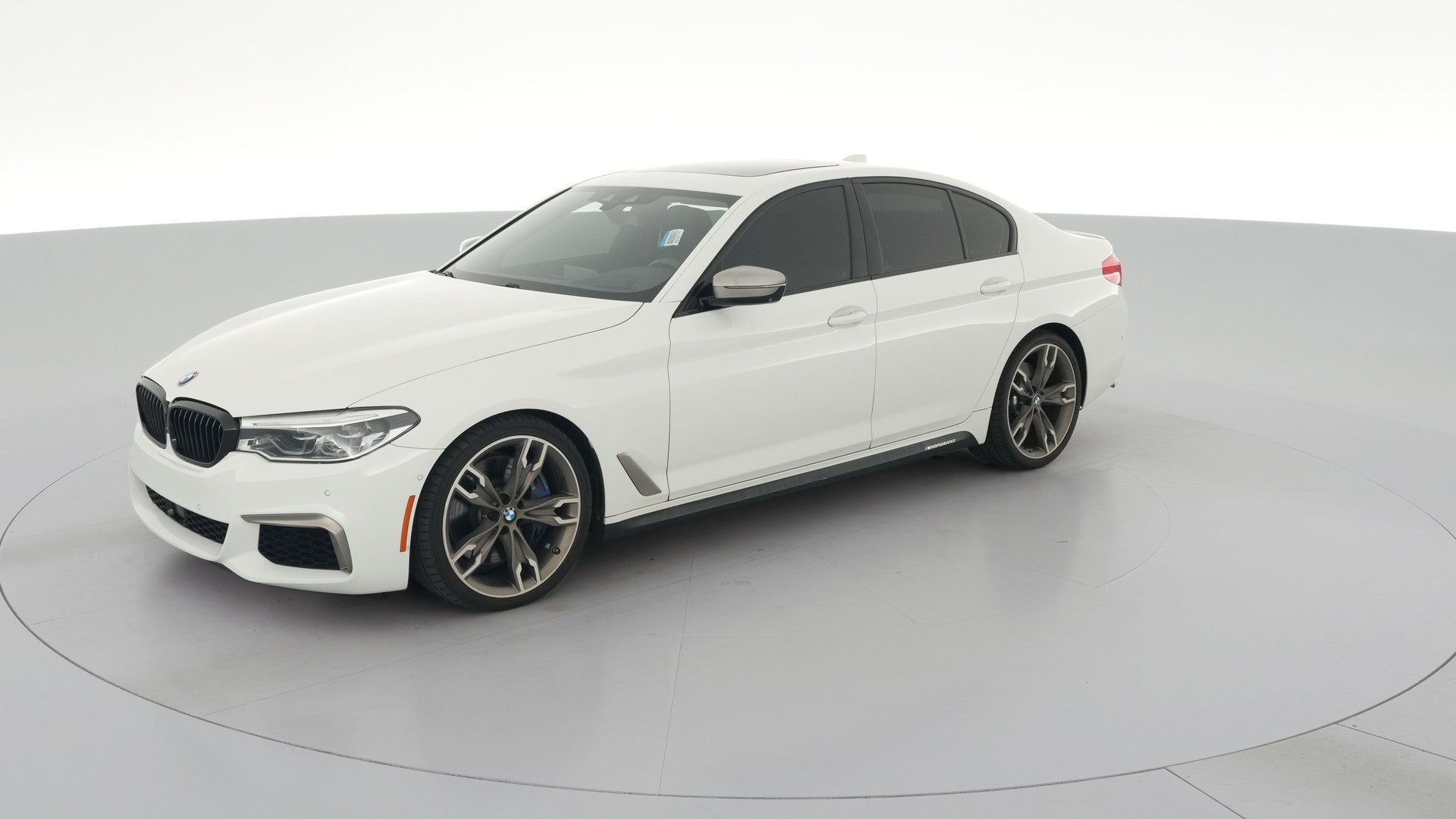 2019 BMW 5 Series vehicle photo