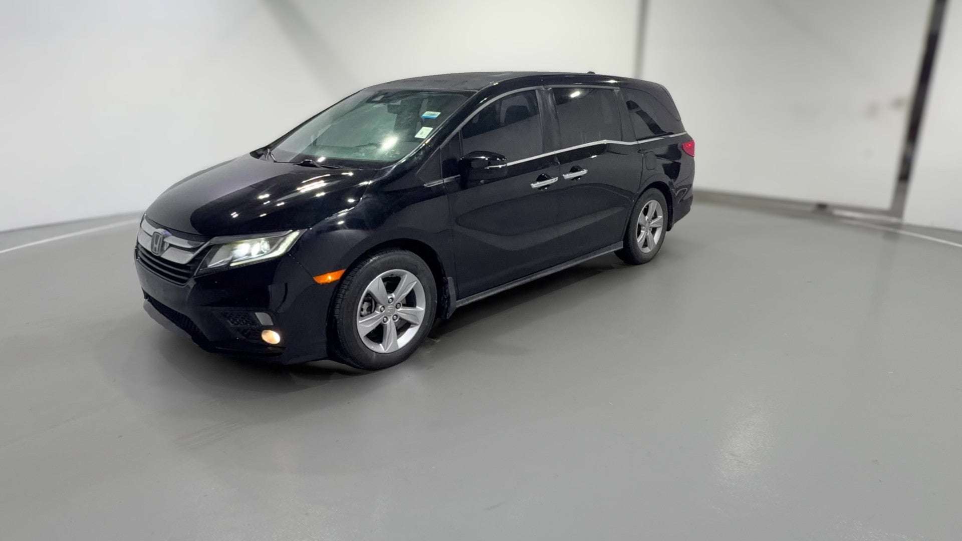 2018 Honda Odyssey vehicle photo