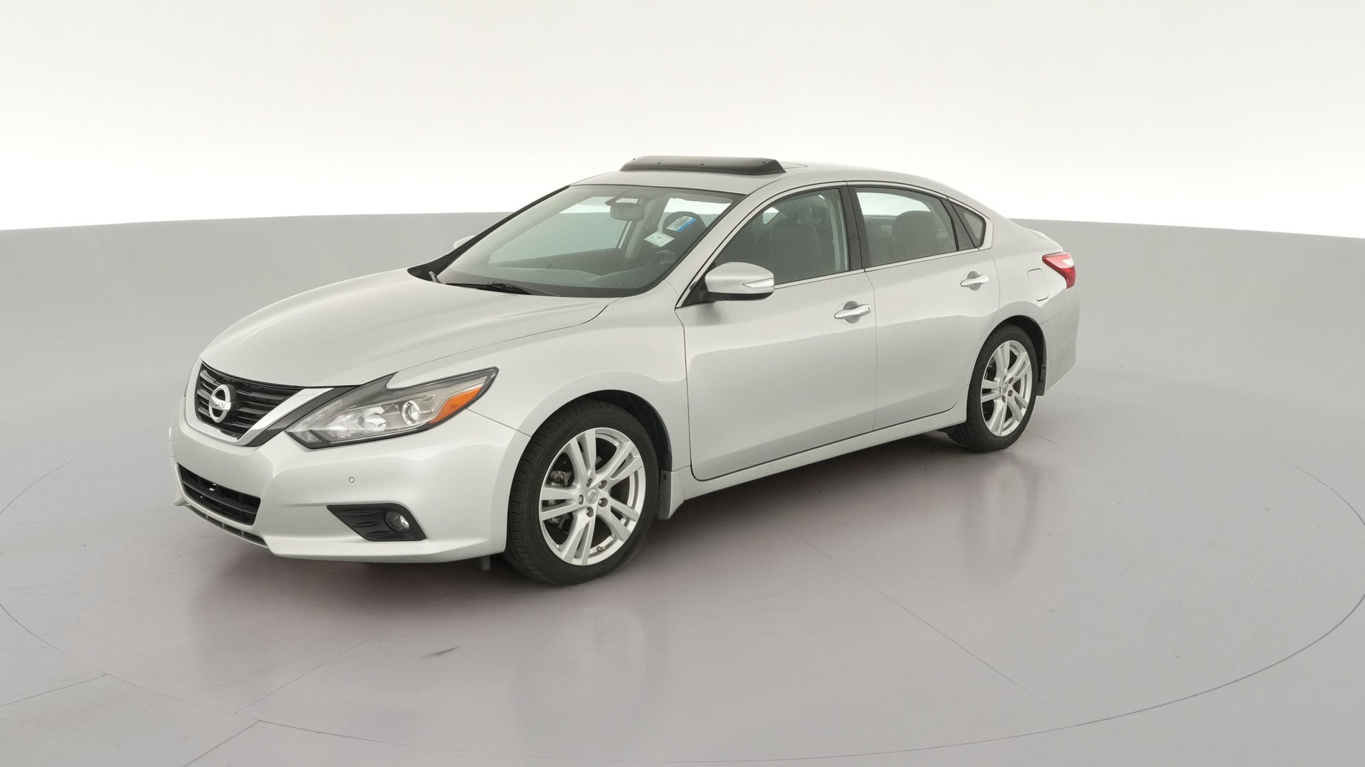 2016 Nissan Altima vehicle photo